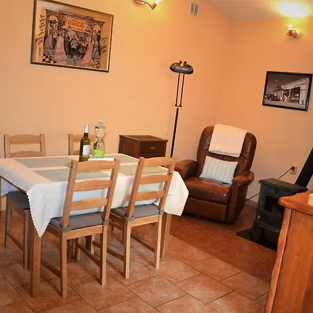 Pod Vodarenskou Vezi *