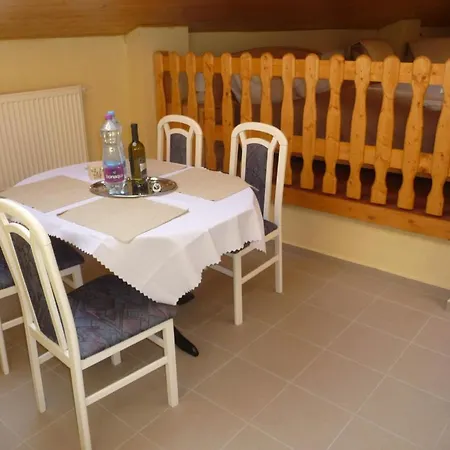 Pod Vodárenskou Věží *