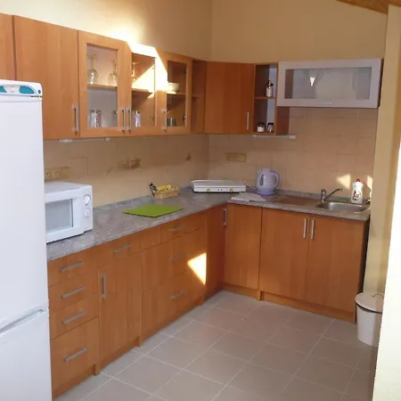 Pod Vodarenskou Vezi *