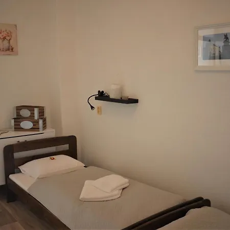 Lägenhet Pod Vodarenskou Vezi *